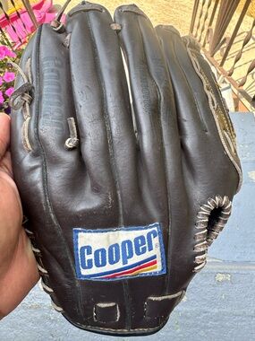Vintage Cooper Black Diamond 630 Baseball Glove